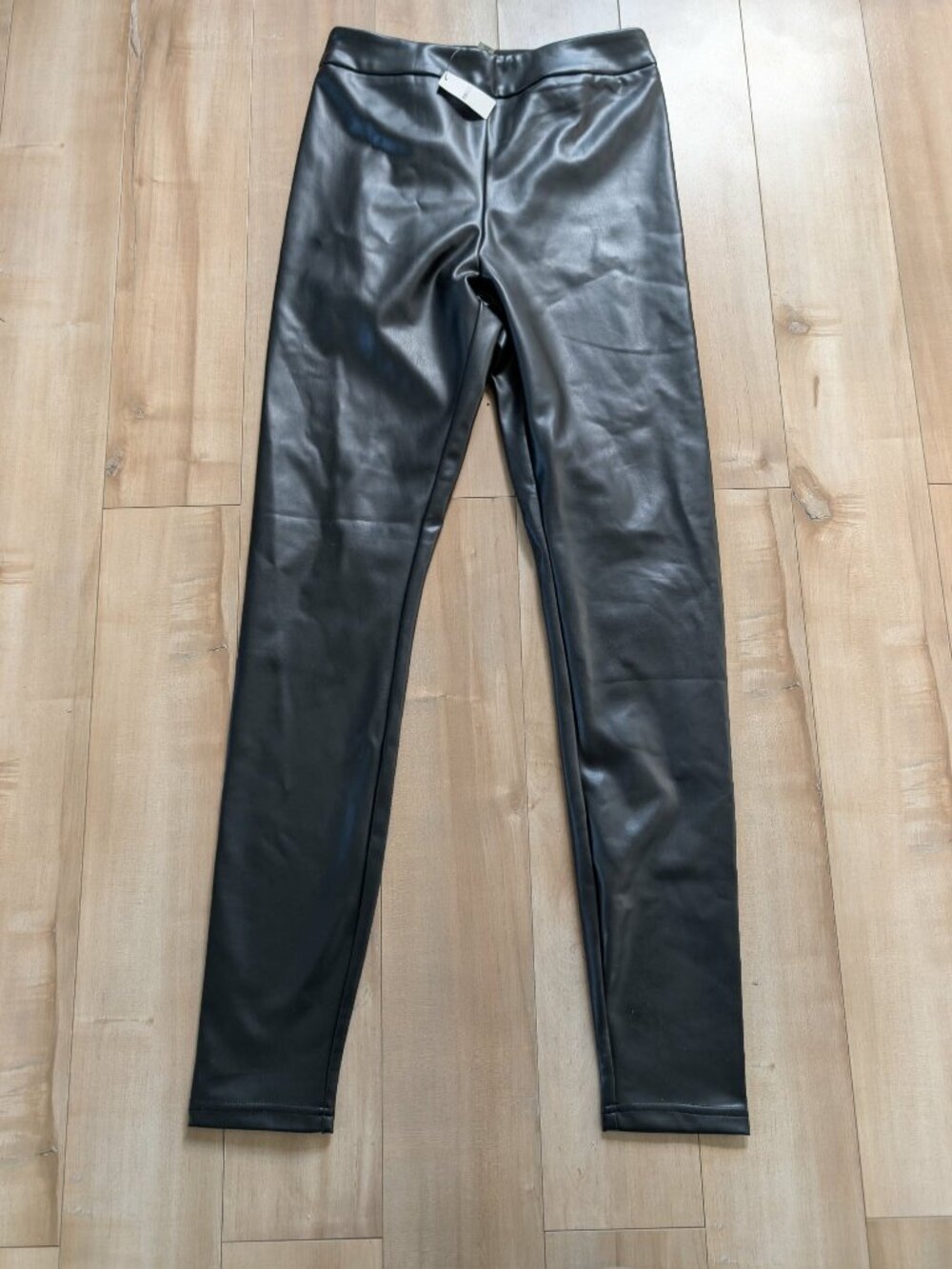 NWT RW&CO Black Faux Leather Stretch Leggings – Size Small